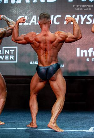 СLASSIC PHYSIQUE НОВИЧКИ